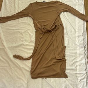Banana republic size medium tan tie dress